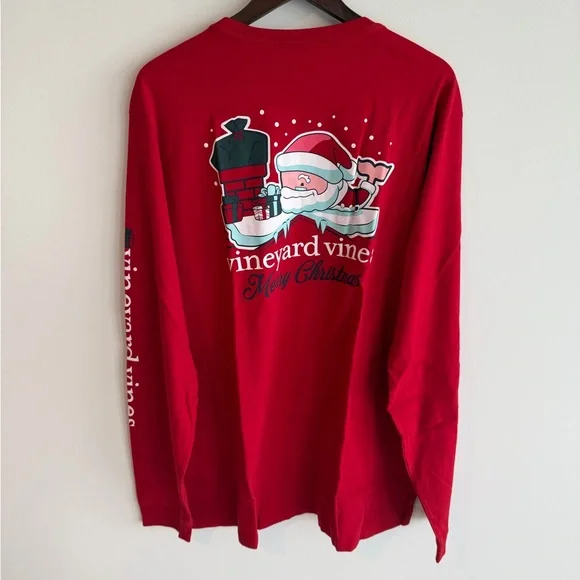 NWT Vineyard Vines Santa Whale Christmas Red Long Sleeve Graphic Pocket Tee - Picture 1 of 10